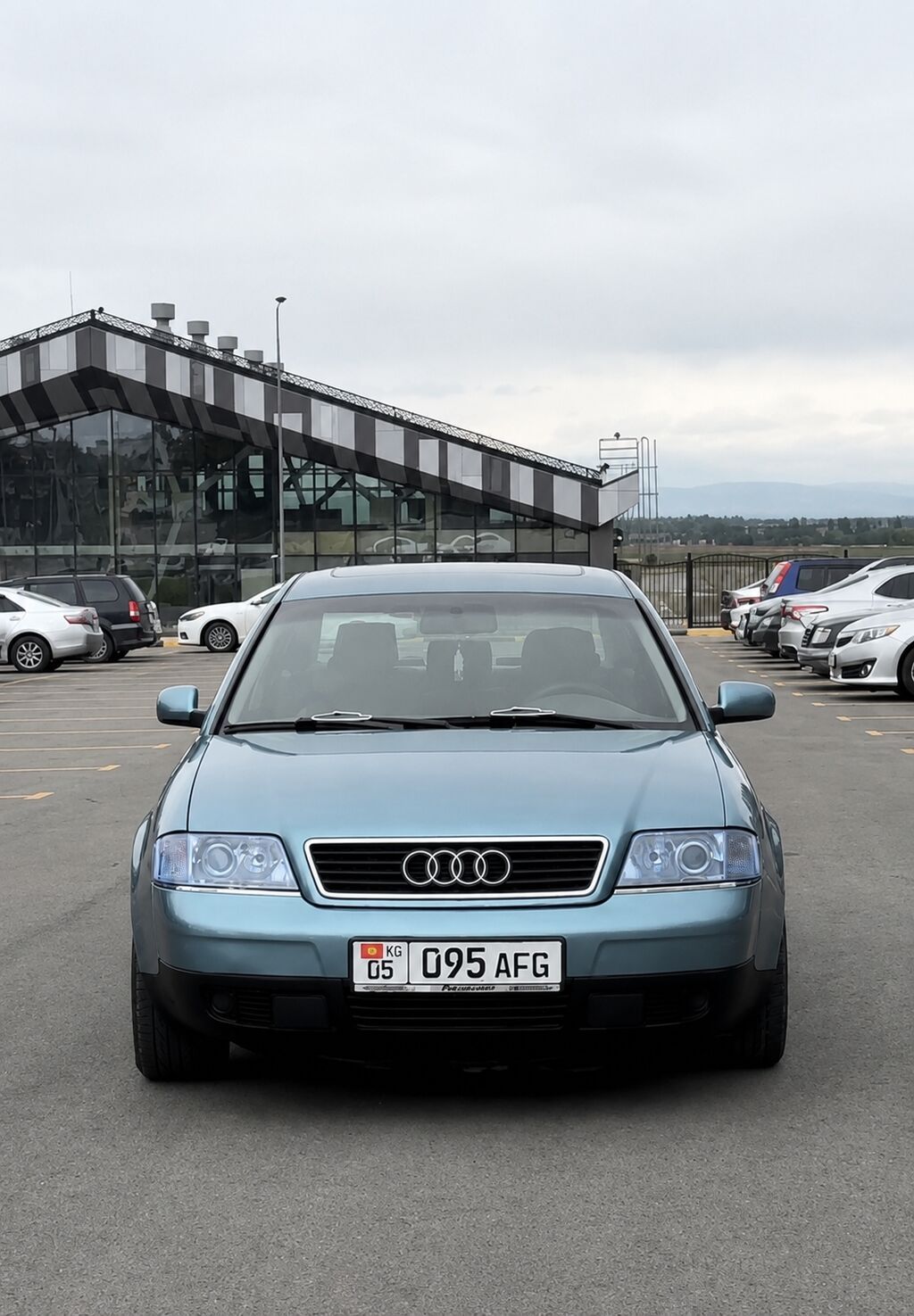 Audi A6: 2000 г., 2.4 л, Автомат, Бензин, Седан: фото 3