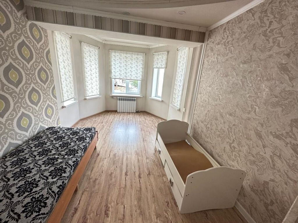 180 м², 6 комнат и более, Азия Молл: фото 6