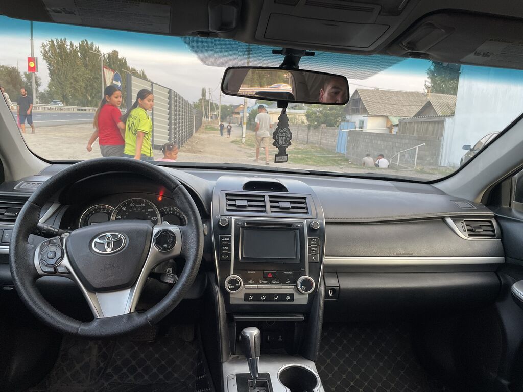 Toyota Camry: 2017 г., 2.5 л, Автомат, Бензин, Седан: фото 5