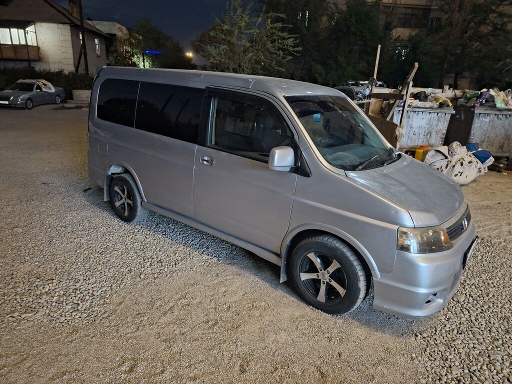 Honda Stepwgn: 2004 г., 2.4 л, Минивэн: фото 5