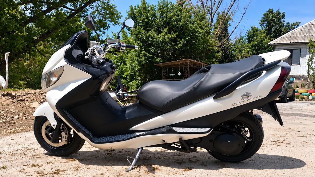 Макси-скутер Suzuki, 250 куб. см, Бензин, Б/у: фото 2