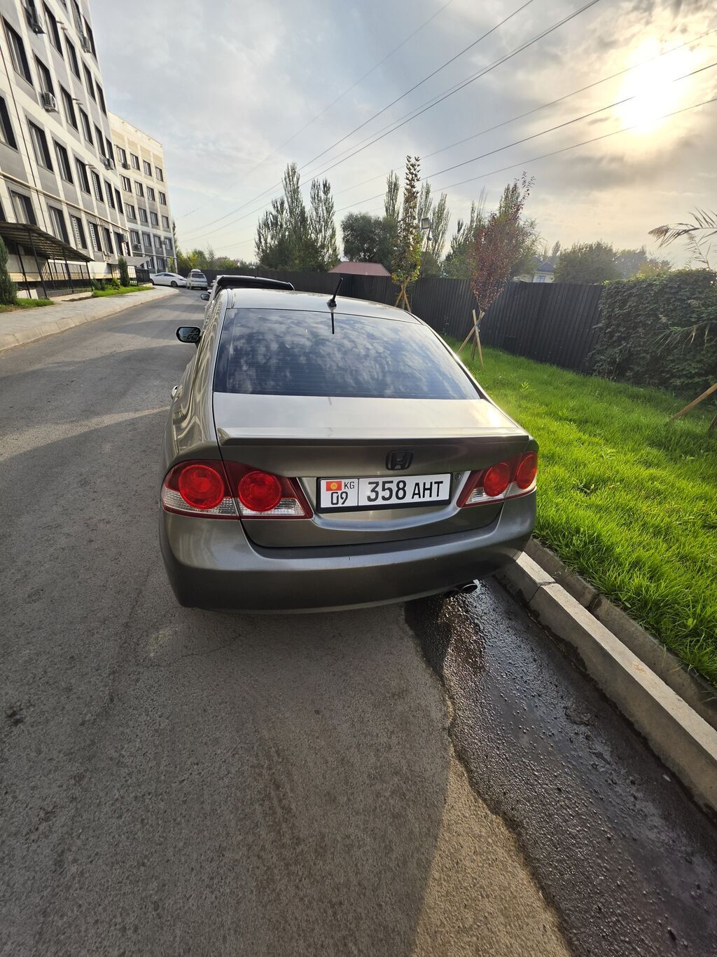 Honda Civic: 2007 г., 1.3 л, Вариатор, Гибрид, Седан: фото 3