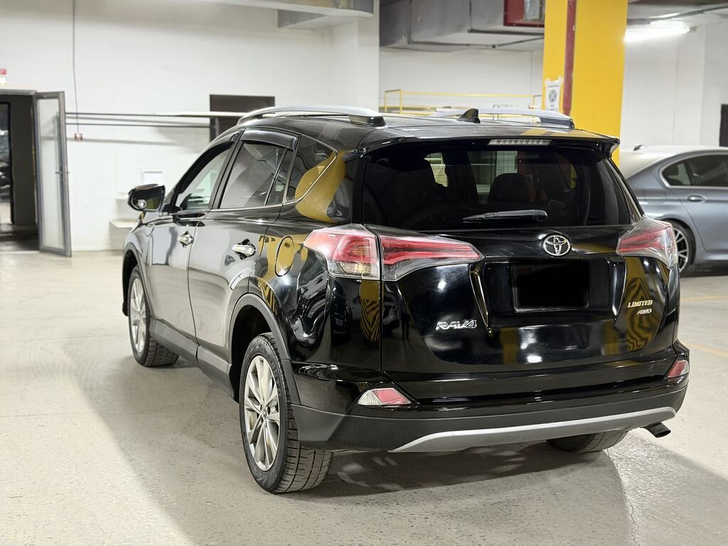 Toyota RAV4: 2017 г., 2.5 л, Автомат, Бензин, Внедорожник: фото 8
