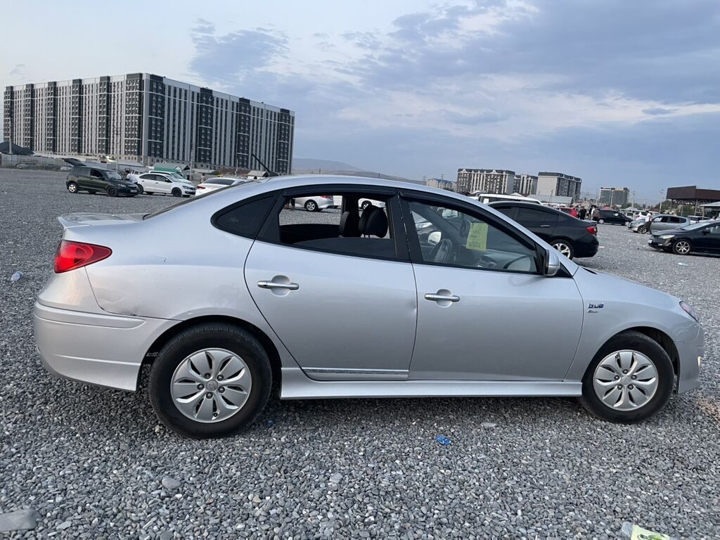 Hyundai Elantra 2012, газ, седан: фото 3