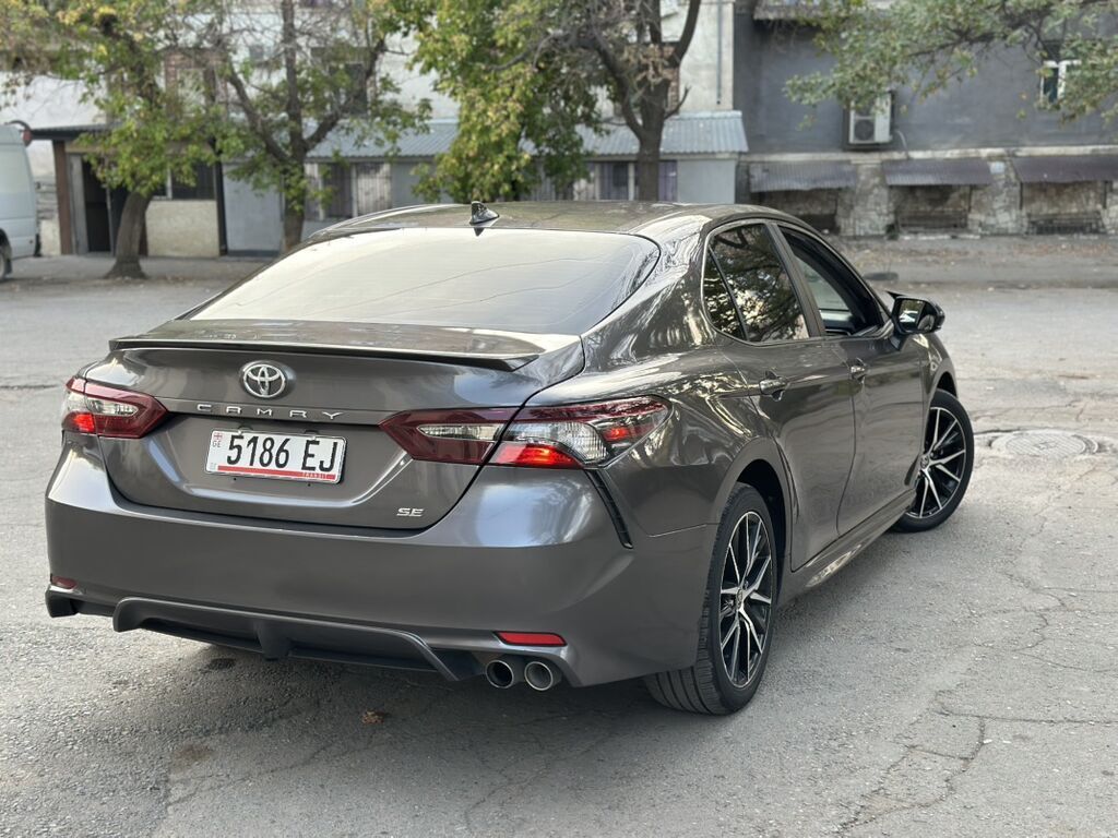 Toyota Camry: 2020 г., 2.5 л, Автомат, Бензин, Седан: фото 4