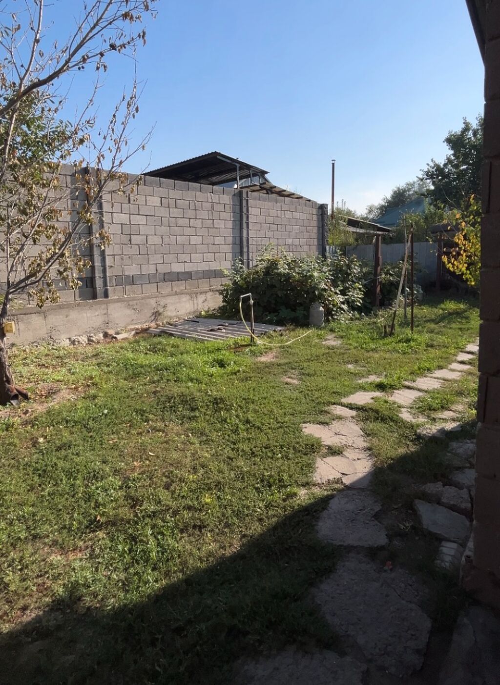 ПРОДАЁТСЯ ДОМ НА ПЕРВОЙ ЛИНИИ — СЕЛО АК-ЖОЛ Ул. Манаса, первая: фото 3