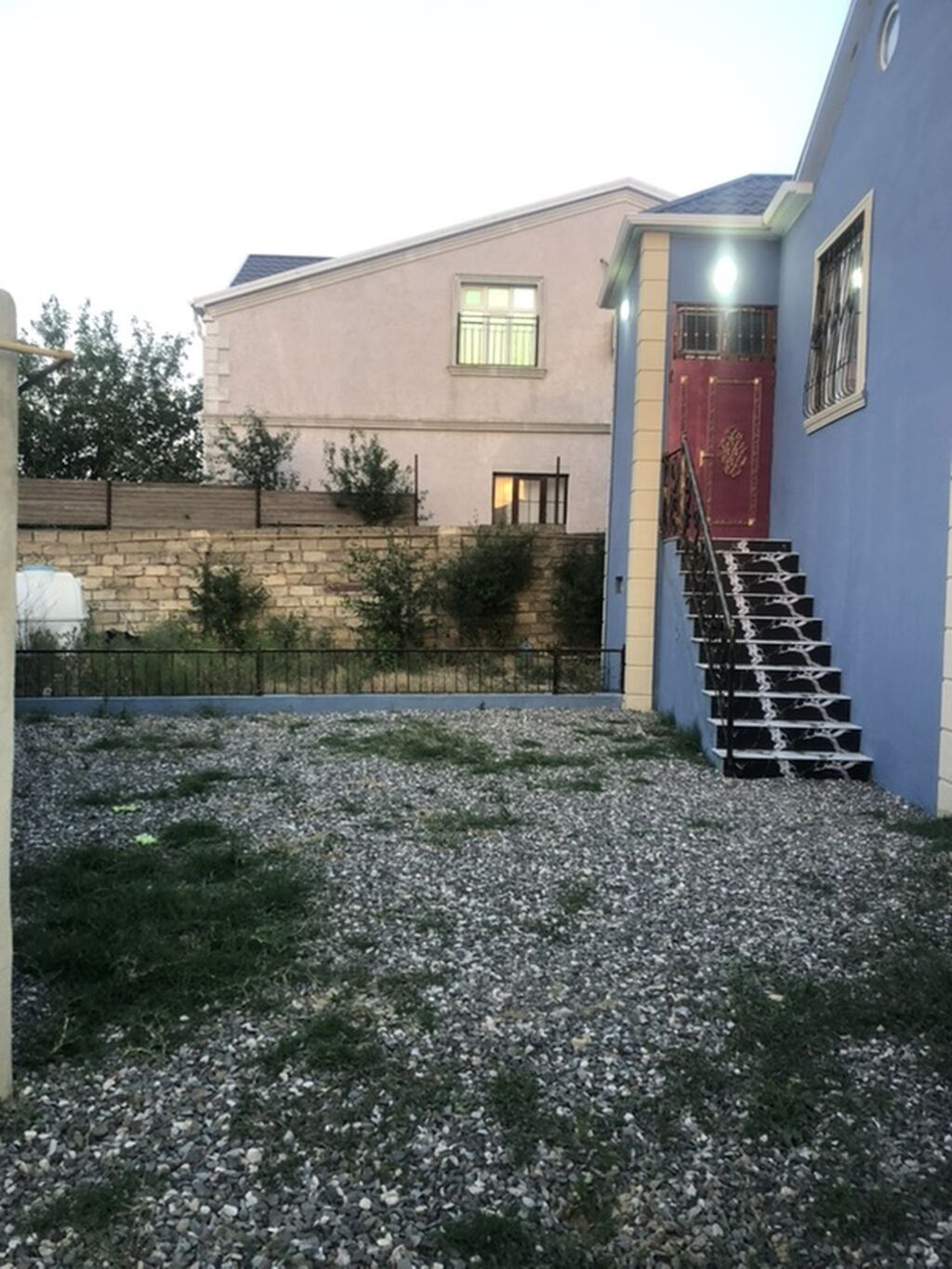 3 otaqlı, 105 kv. m, Kredit var, Yeni təmirli