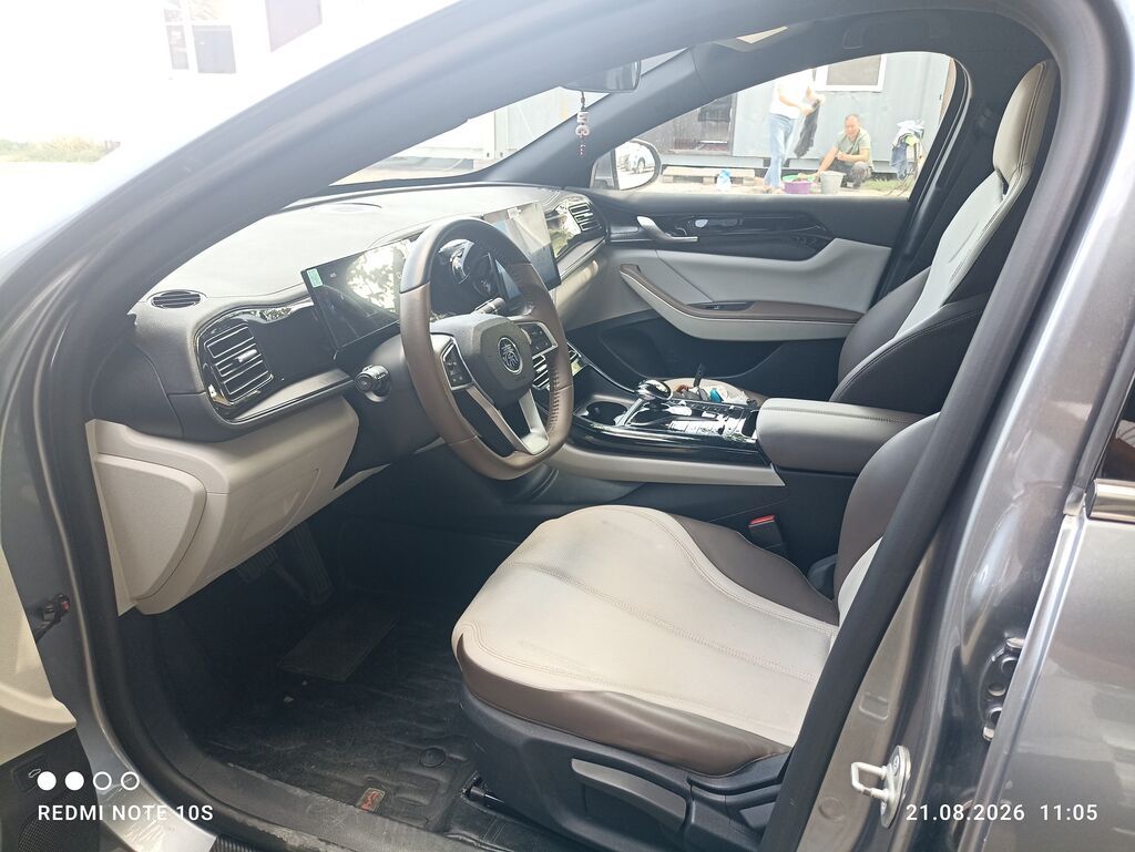 BYD Qin: 2023 г., 1.5 л, Автомат, Гибрид, Седан: фото 7