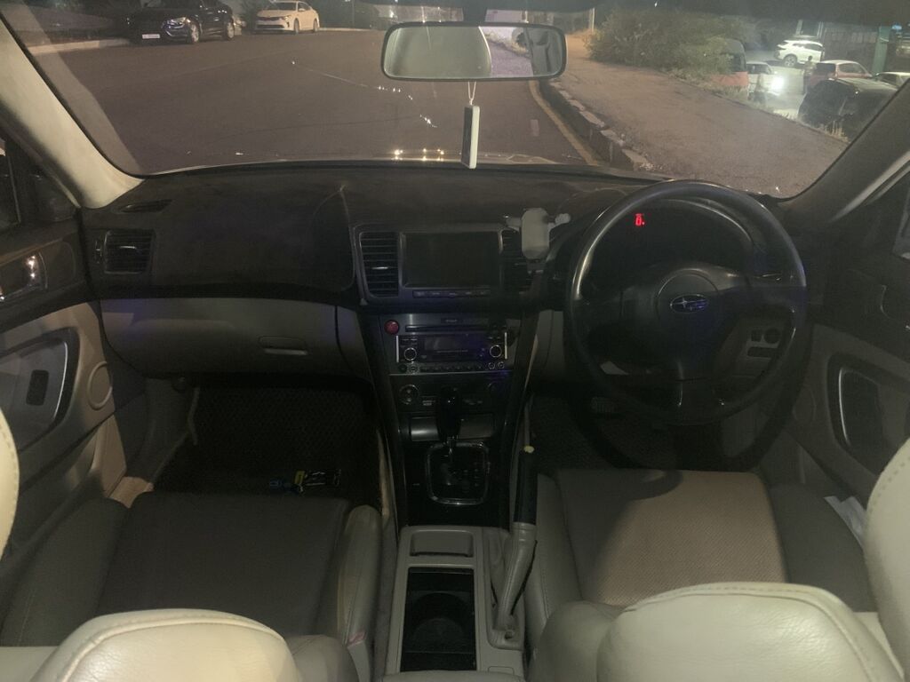 Subaru Legacy: 2004 г., Автомат, Бензин, Универсал: фото 3