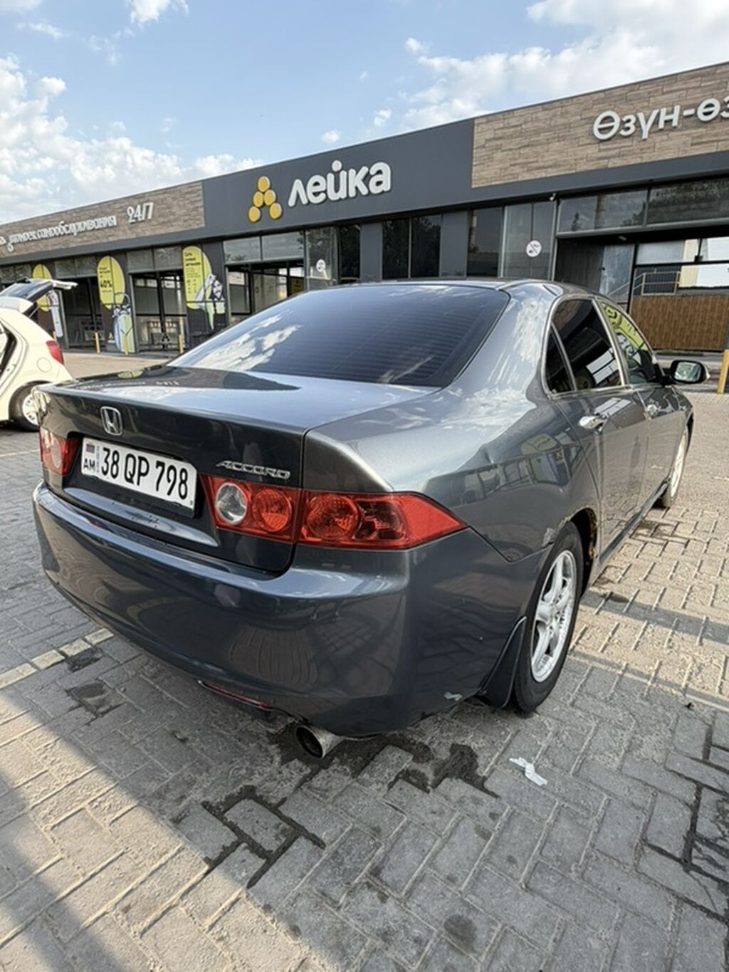 Honda Accord: 2003 г., 2 л, Механика, Бензин, Седан: фото 8