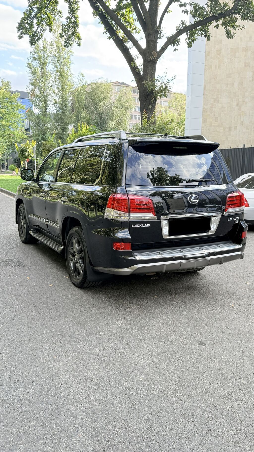 Lexus LX: 2014 г., 5.7 л, Автомат, Бензин, Внедорожник: фото 4