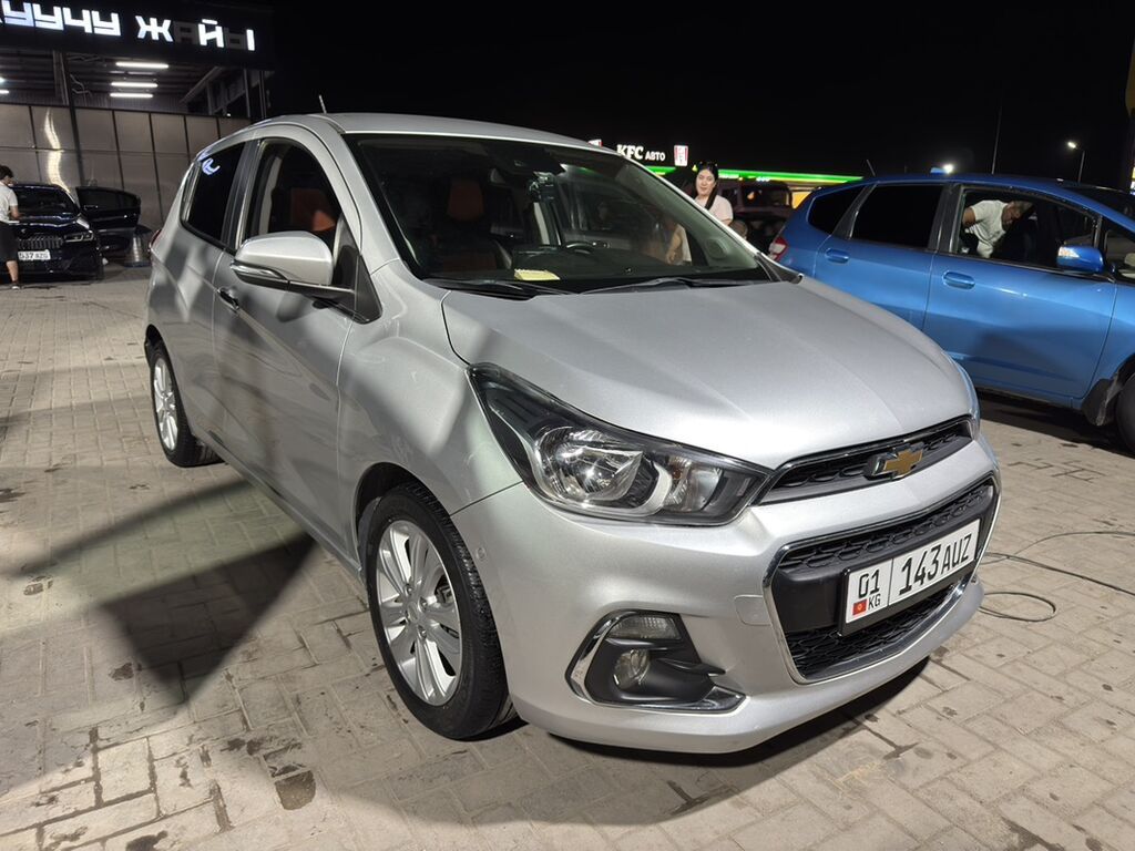 Chevrolet Spark: 2017 г., 1 л, Автомат, Бензин, Хэтчбэк: фото 5