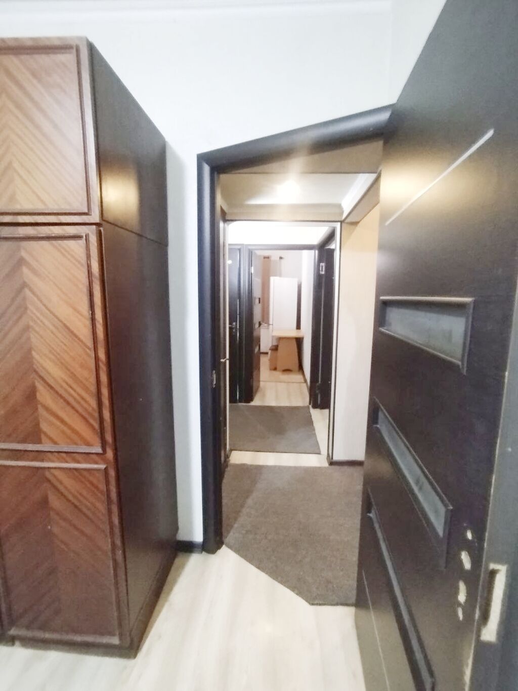 3 комнаты, 70 м², Аламедин-1 мкр 105 серия, 1 этаж, Евроремонт: фото 3