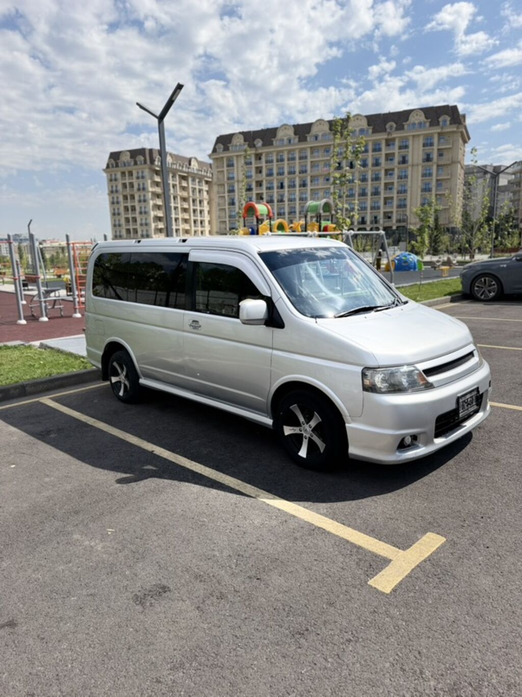 Honda Stepwgn: 2003 г., 2 л, Автомат, Бензин, Минивэн: фото 3