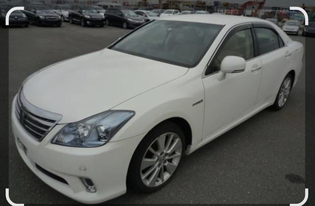 Toyota Crown: 2012 г., 3.5 л, Автомат, Гибрид, Седан
