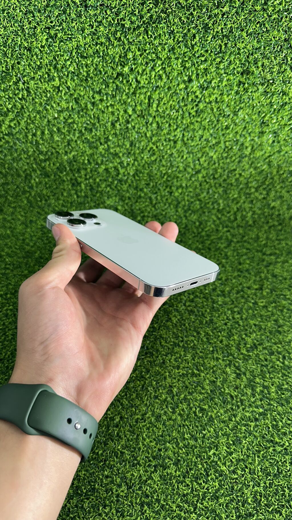 IPhone 14 Pro, Б/у, 128 ГБ, Белый, Защитное стекло, Чехол, 87 % — фото 2