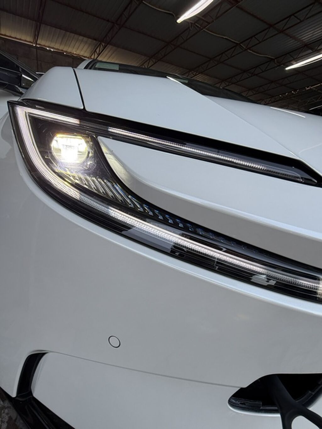 Toyota bZ5: 2026 г., 1.5 л, Автомат, Электромобиль, Кроссовер: фото 2