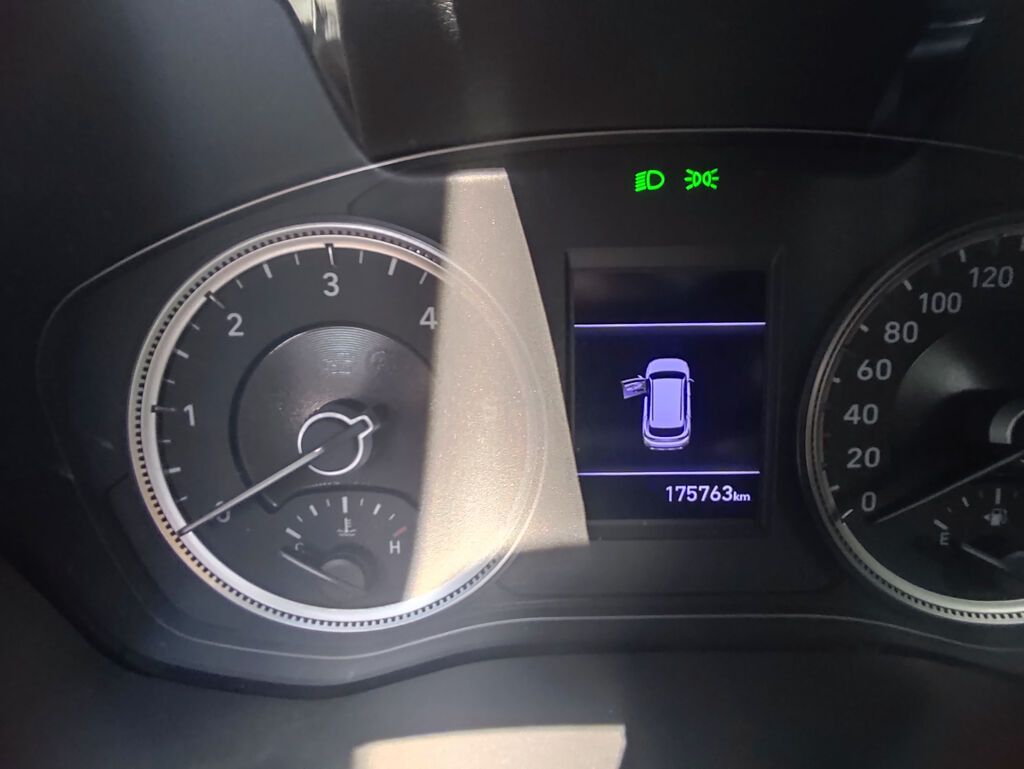 Hyundai Santa Fe: 2020 г., 2 л, Автомат, Дизель, Кроссовер: фото 3