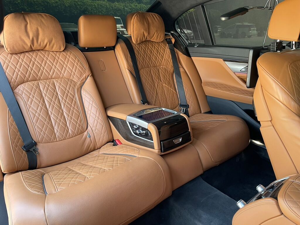 BMW 7 series: 2022 г., 3 л, Автомат, Гибрид, Седан: фото 5