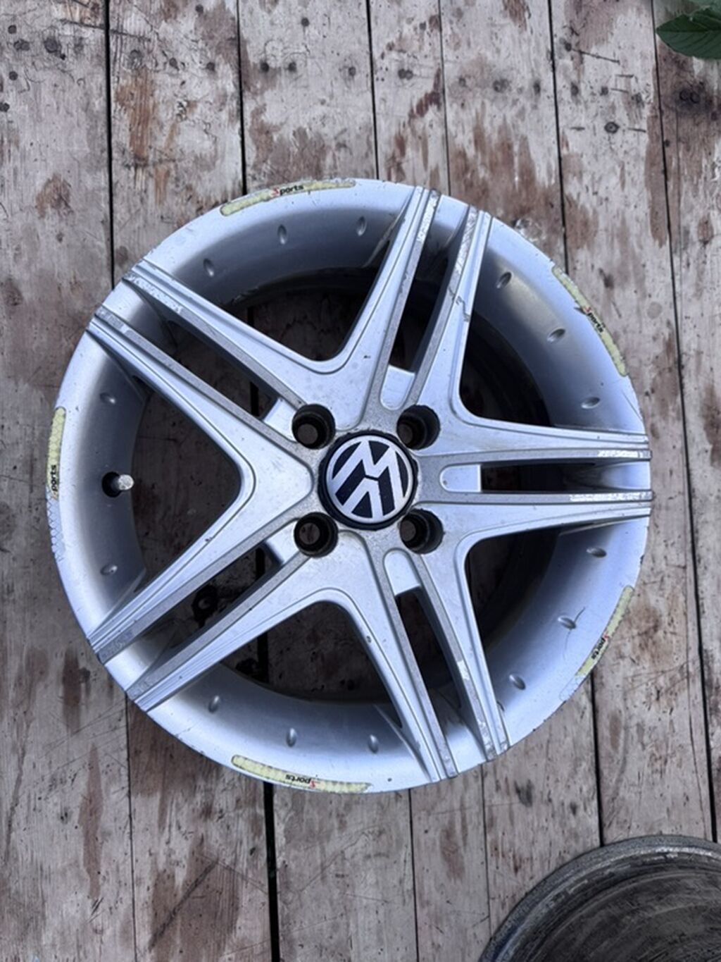 Комплект из 4 легкосплавных дисков Volkswagen. - Диаметр: 14": фото 2
