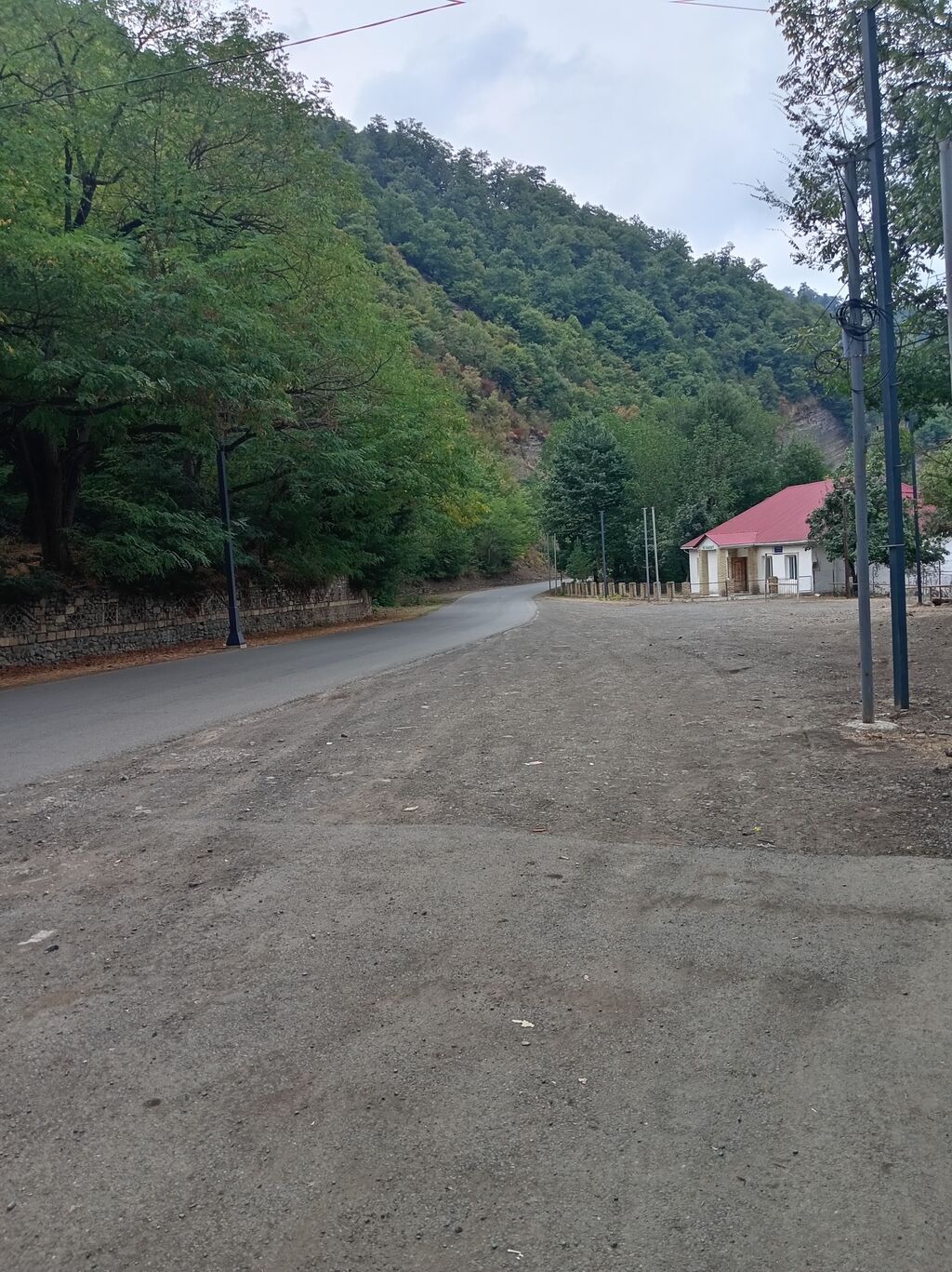3 otaqlı, 100 kv. m, Orta təmir