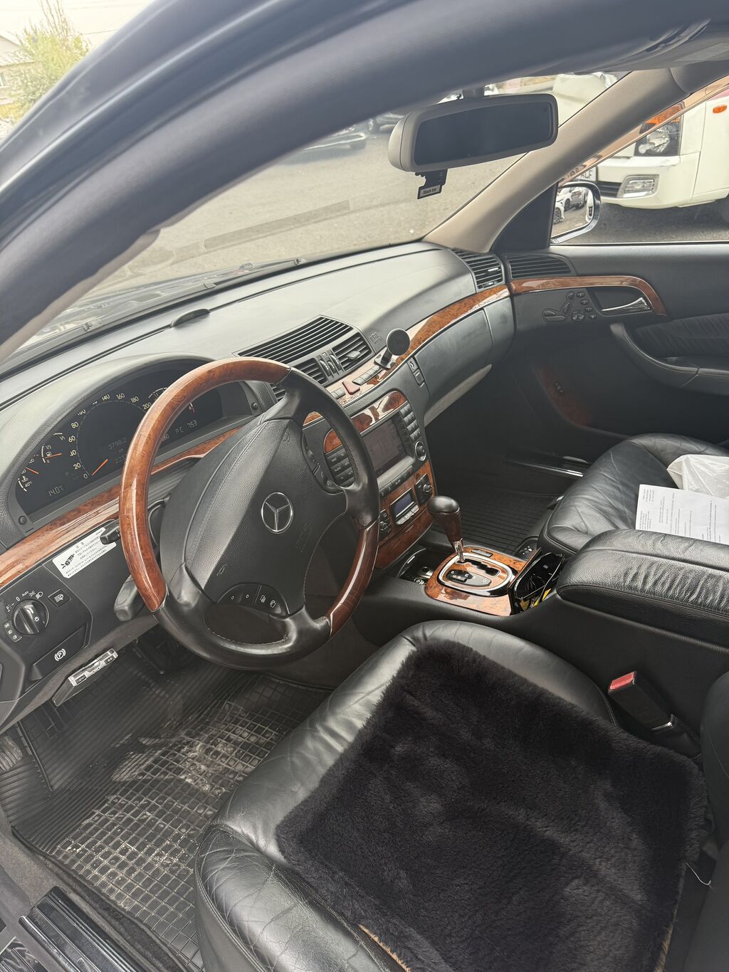 Mercedes-Benz 220: 2004 г., 5 л, Автомат, Бензин, Седан: фото 5