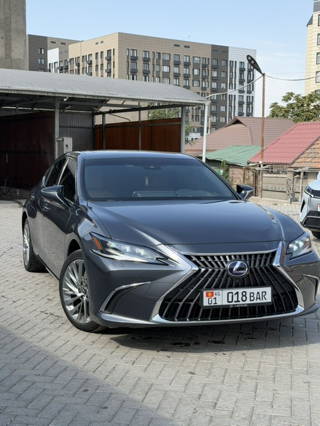 Lexus ES: 2022 г., 2.5 л, Автомат, Гибрид, Седан: фото 4