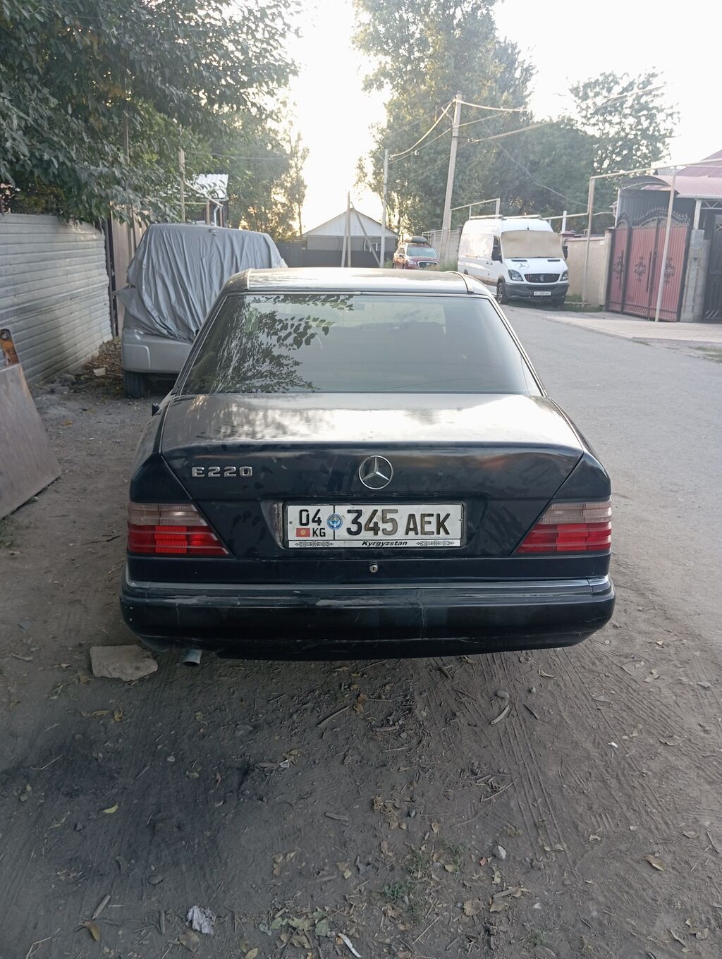 Mercedes-Benz E-Class: 1994 г., 2.2 л, Механика, Бензин, Седан: фото 3