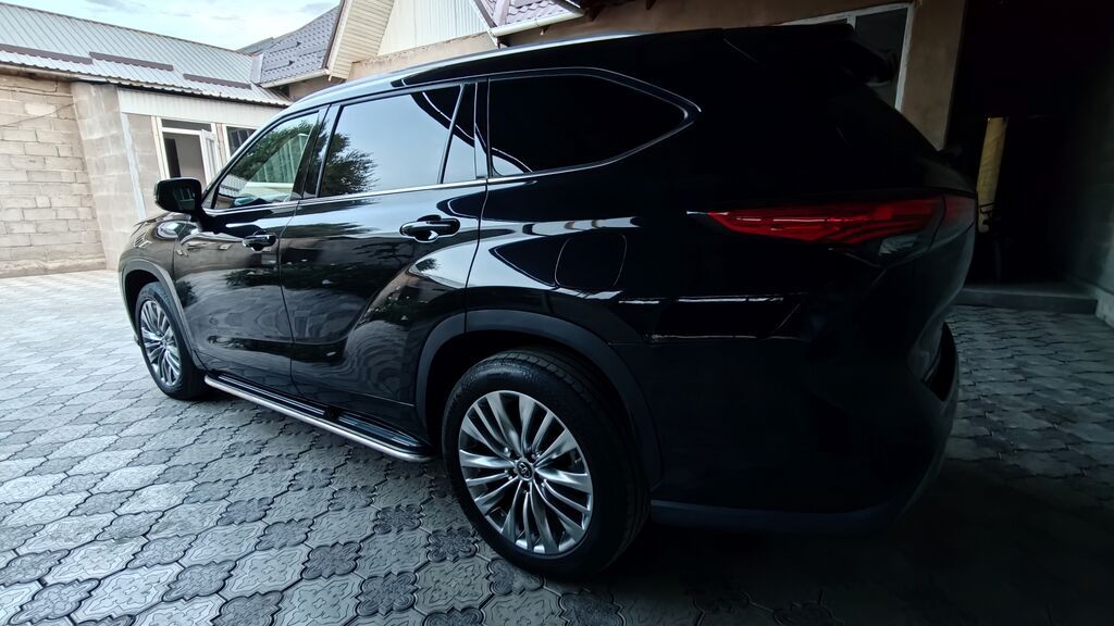 Toyota Highlander: 2022 г., 2 л, Типтроник, Бензин, Кроссовер: фото 8