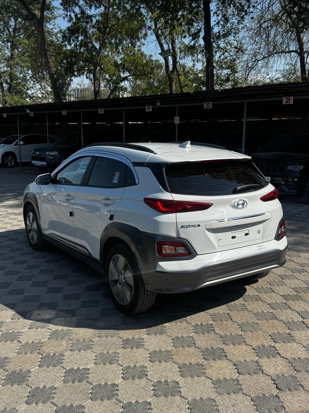 Hyundai Kona: 2020 г., Автомат, Электромобиль, Кроссовер: фото 3