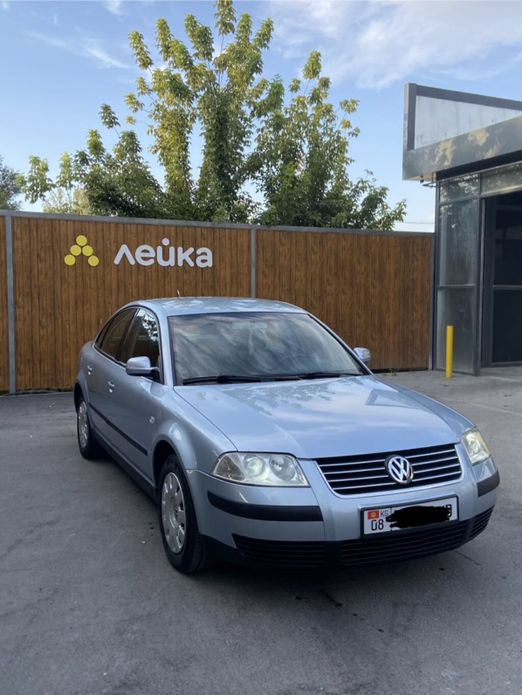 Volkswagen Passat: 2001 г., 2 л, Механика, Бензин, Седан: фото 3