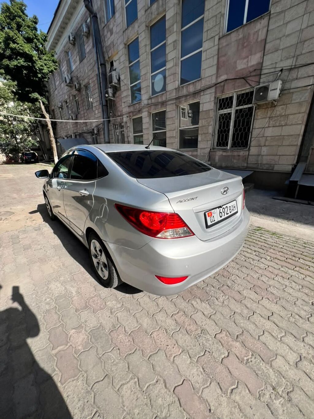 Hyundai Accent: 2011 г., 1.4 л, Автомат, Бензин, Седан: фото 4