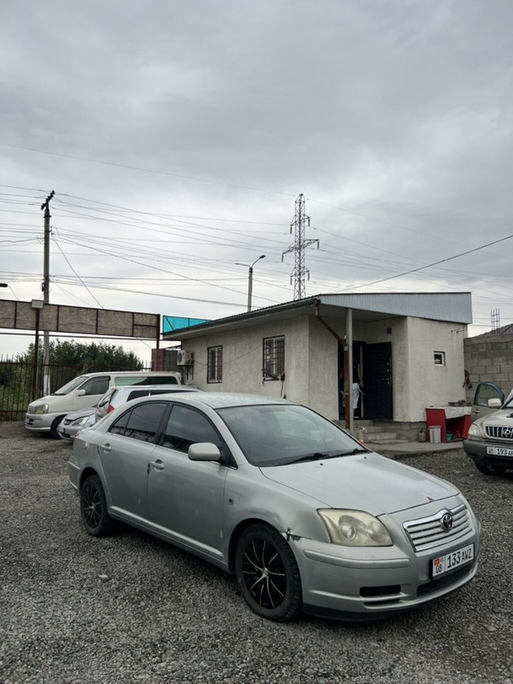 Toyota Avensis: 2004 г., 2 л, Механика, Бензин, Седан: фото 2