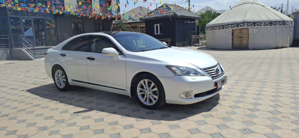 Lexus ES: 2011 г., 3.5 л, Автомат, Бензин, Седан: фото 3