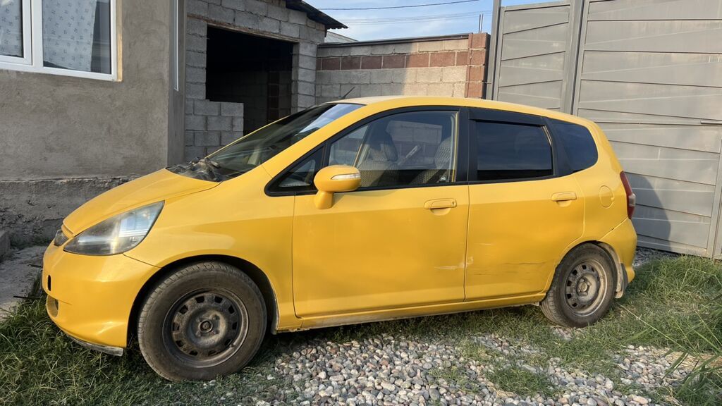 Honda Jazz: 2006 г., 1.4 л, Вариатор, Бензин, Хэтчбэк: фото 2