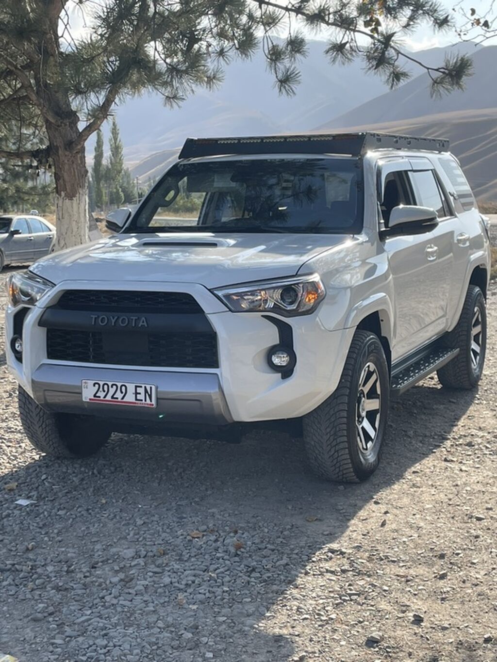 Toyota 4Runner: 2020 г., 4 л, Автомат, Бензин, Внедорожник: фото 8