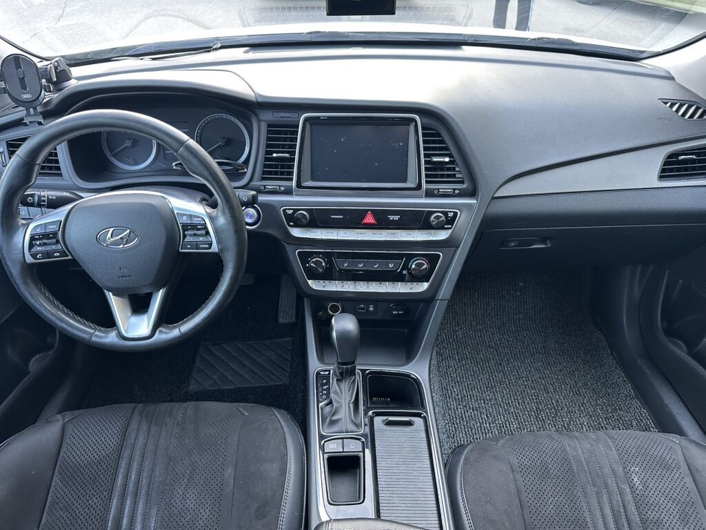 Hyundai Sonata: 2019 г., 2 л, Автомат, Газ, Седан: фото 6
