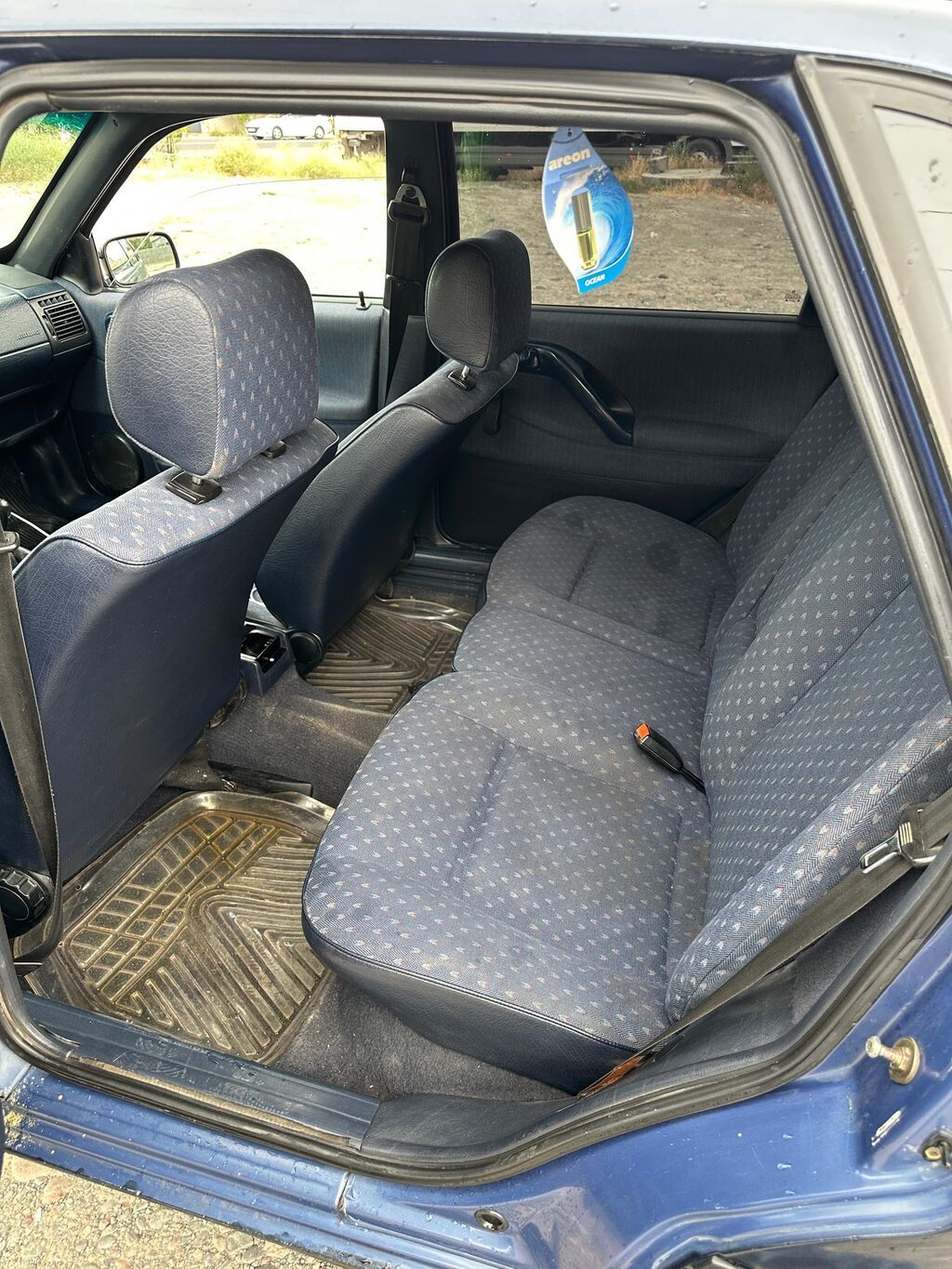 Volkswagen Passat: 1995 г., 1.8 л, Механика: фото 4