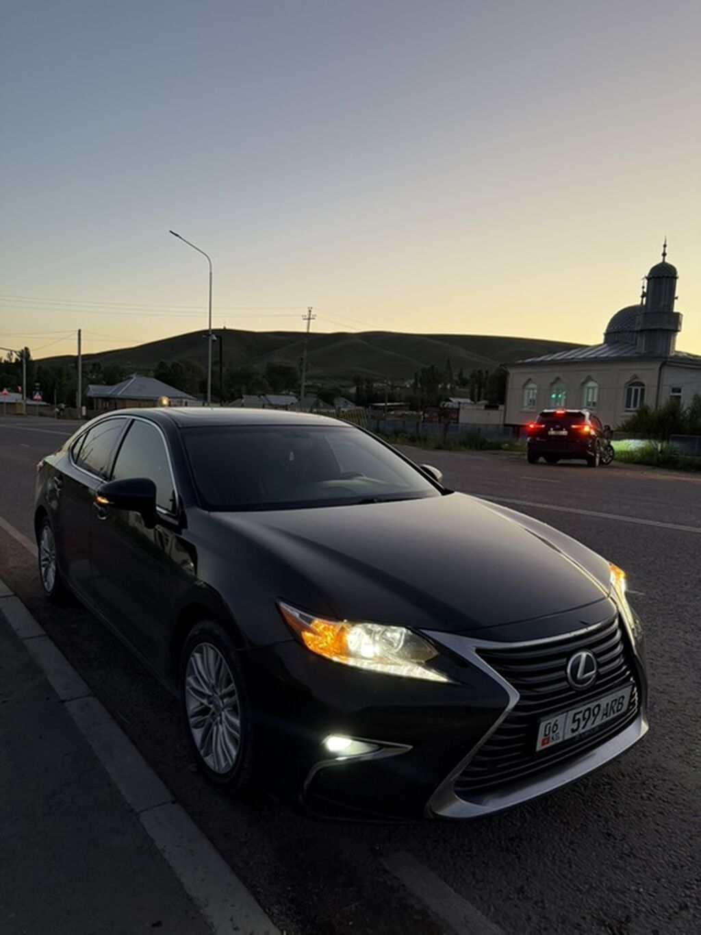 Lexus ES: 2016 г., 2.5 л, Автомат, Бензин, Седан: фото 2
