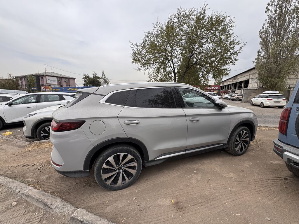BYD Song Plus: 2024 г., 0.1 л, Автомат, Электромобиль, Кроссовер: фото 3
