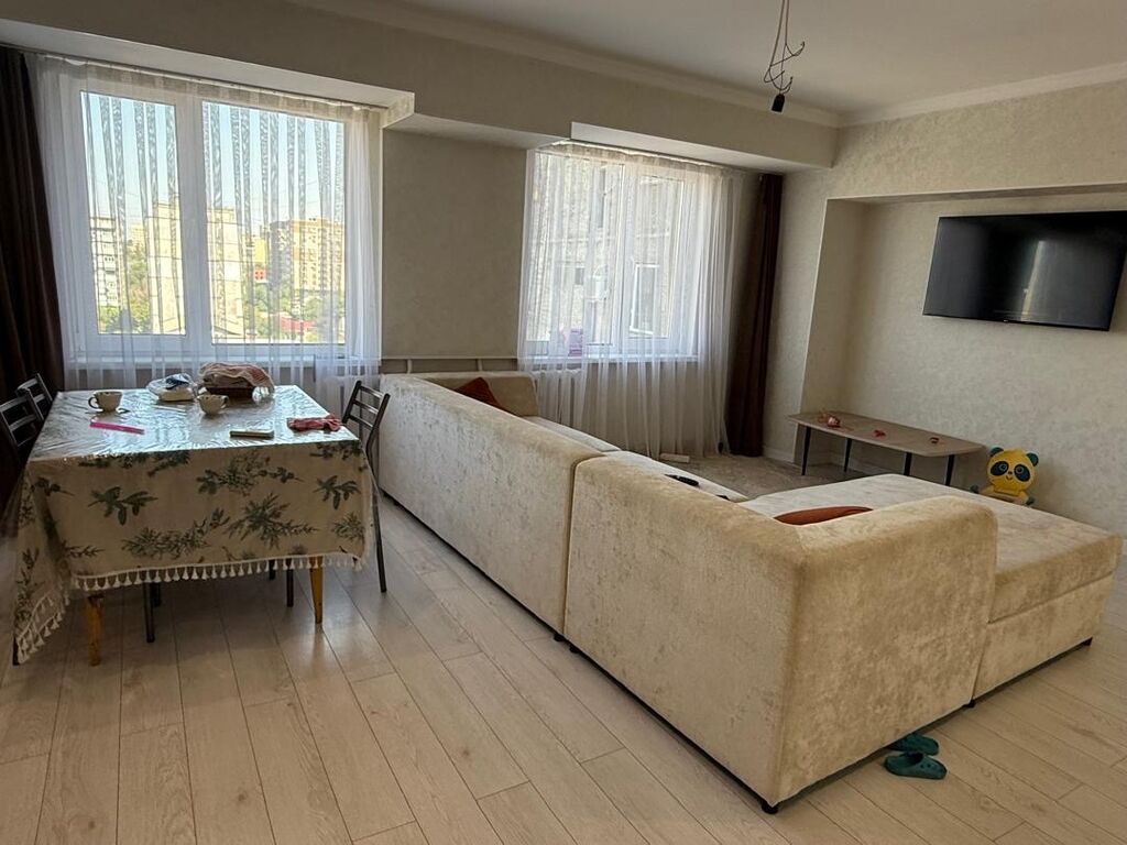 3 комнаты, 70 м², Манаса/Боконбаева Индивидуалка, 8 этаж, Косметический ремонт: фото 2