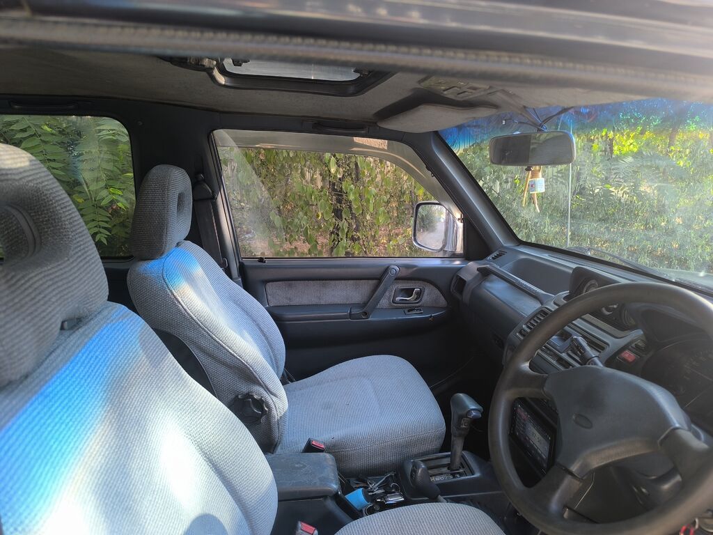 Mitsubishi Pajero: 1993 г., 2.5 л, Автомат, Дизель, Внедорожник: фото 6