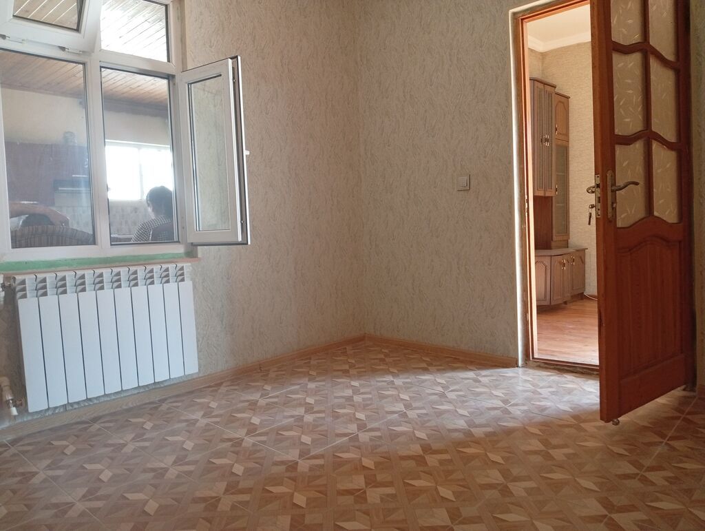4 otaqlı, 100 kv. m, Yeni təmirli