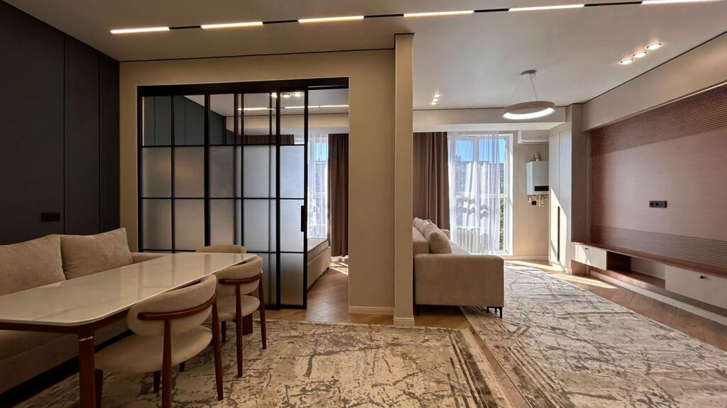 2 комнаты, 50 м², Филармония Элитка, 4 этаж, Дизайнерский ремонт: фото 1
