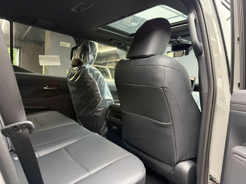 Lexus GX: 2026 г., Автомат, Бензин, Внедорожник: фото 3
