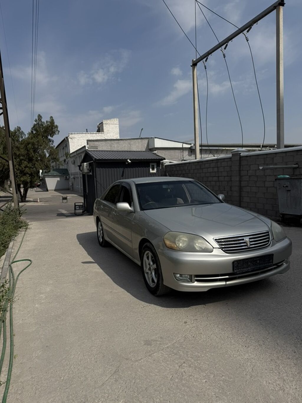 Toyota Mark II: 2002 г., 2.5 л, Автомат, Бензин, Седан: фото 1