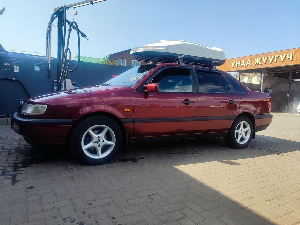 Volkswagen Passat: 1994 г., 1.8 л, Механика, Бензин, Седан: фото 5