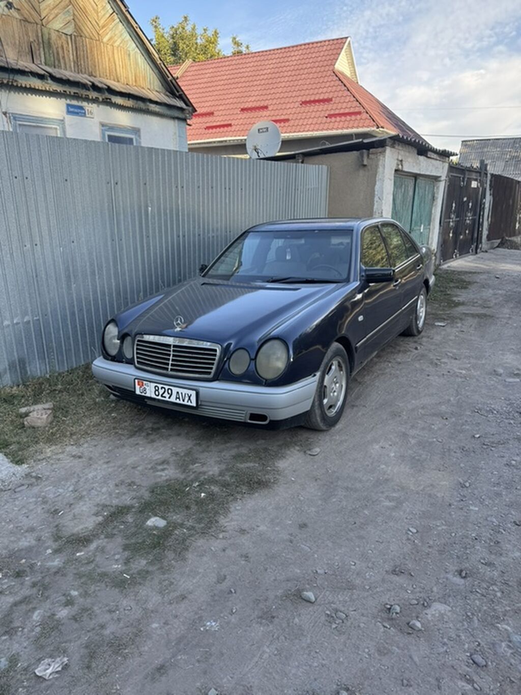 Mercedes-Benz E-Class: 1997 г., 3.2 л, Автомат, Бензин, Седан: фото 2