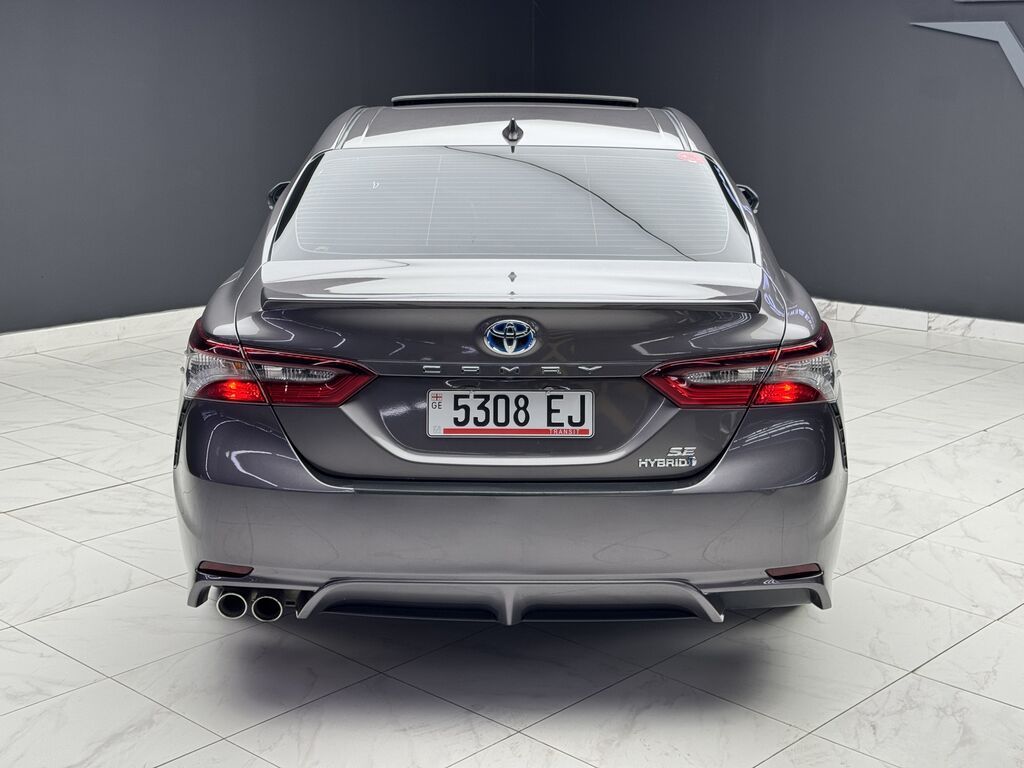 Toyota Camry: 2021 г., 2.5 л, Вариатор, Гибрид, Седан: фото 5