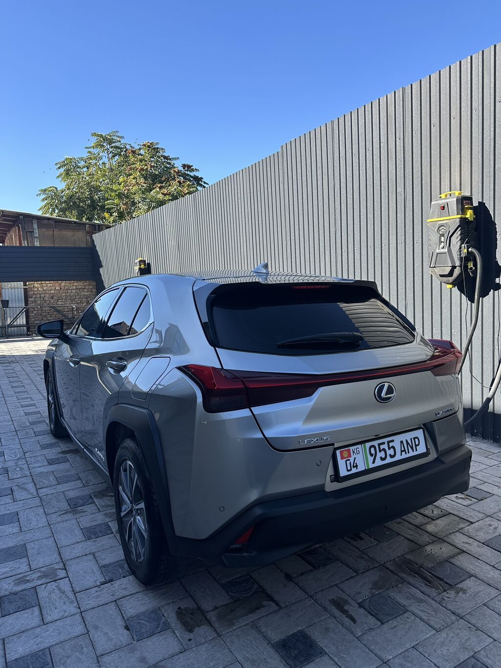 Lexus UX: 2022 г., Автомат, Электромобиль: фото 4